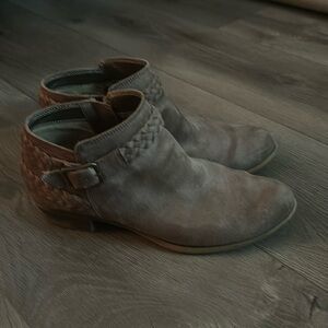 Suede ankle boots by life stride